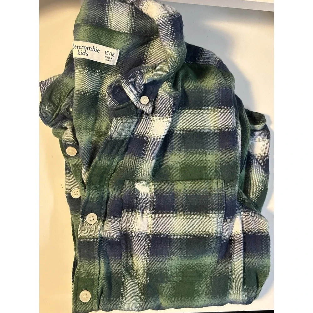 Abercrombie Kids Boys Plaid Button-Down Long Sleeve Green/Blue Flannel 15/16